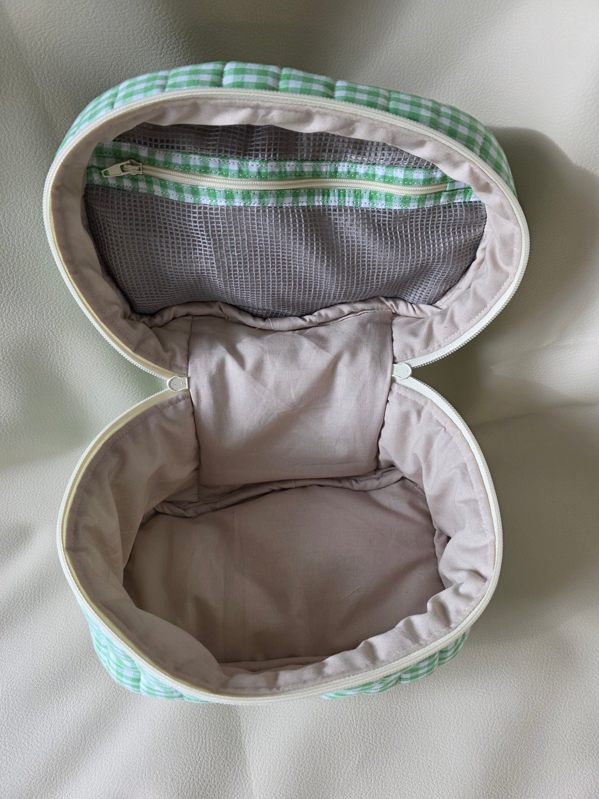 Vanity carry all - Gingham green