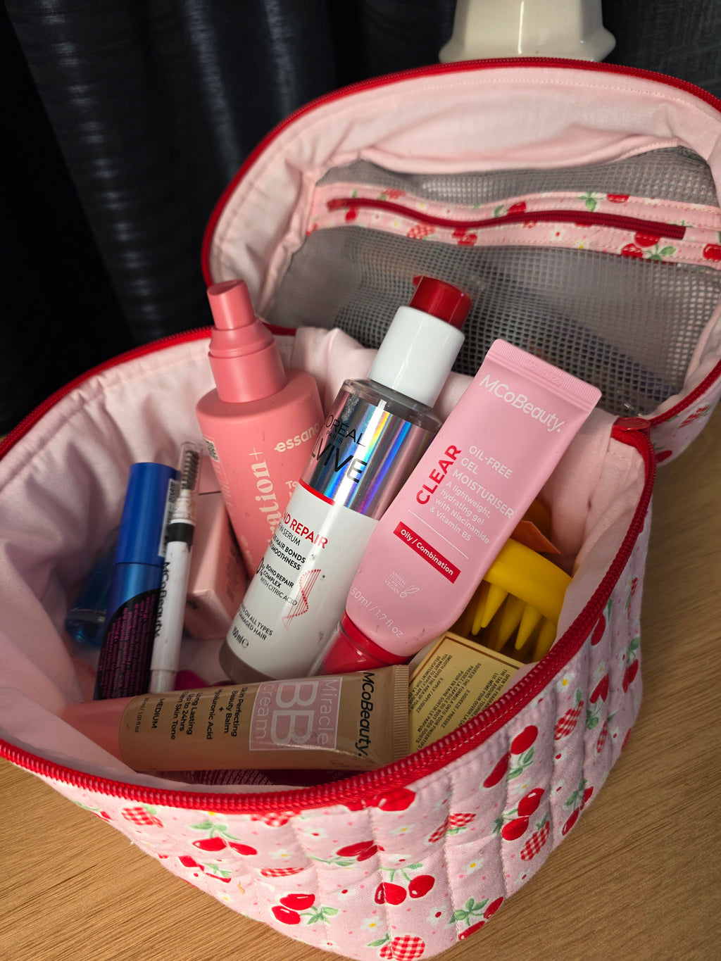 Vanity carry all - Cherry