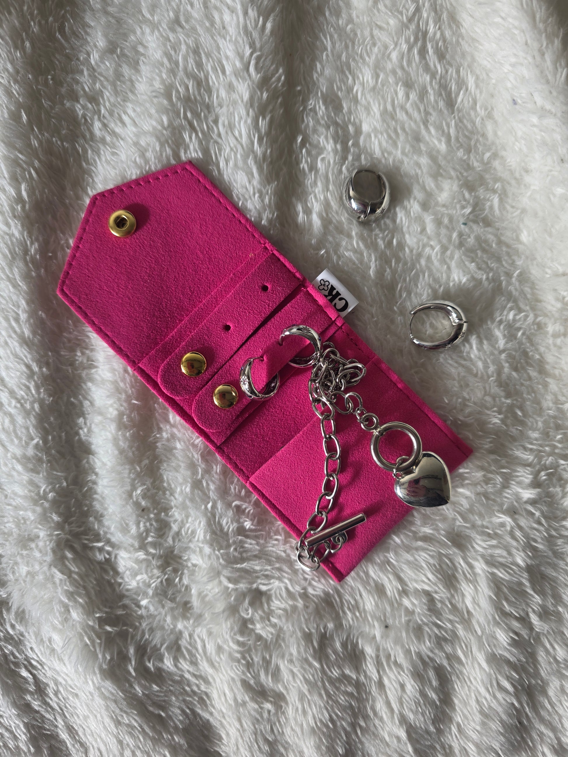 Travel jewellery pouch