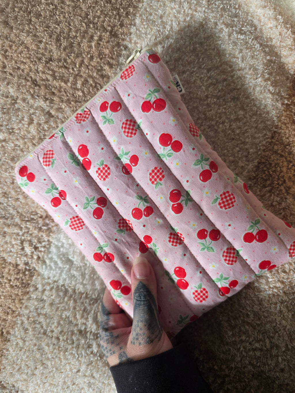kindle pouch - Cherry