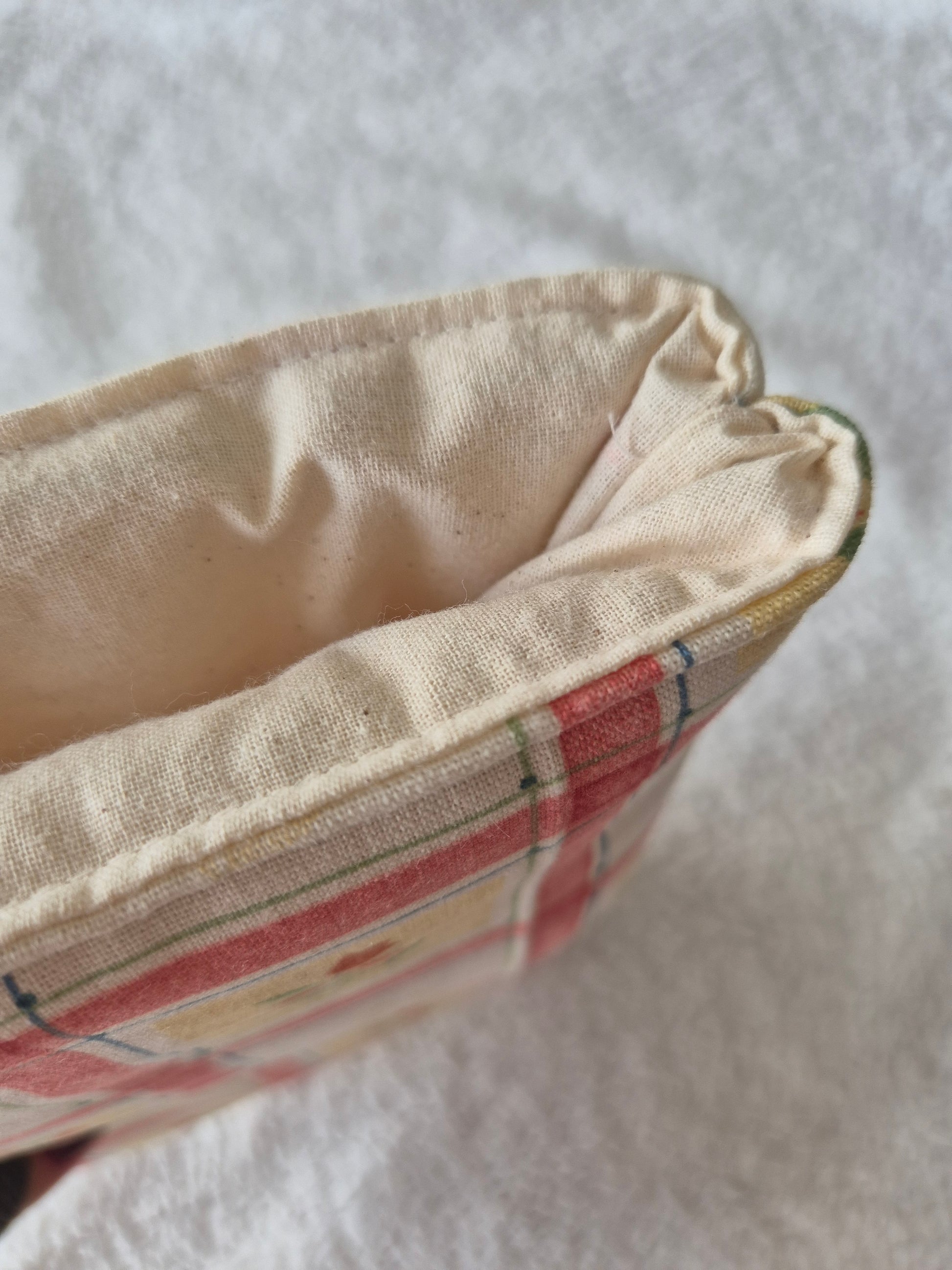 Tulip book sleeve - old label