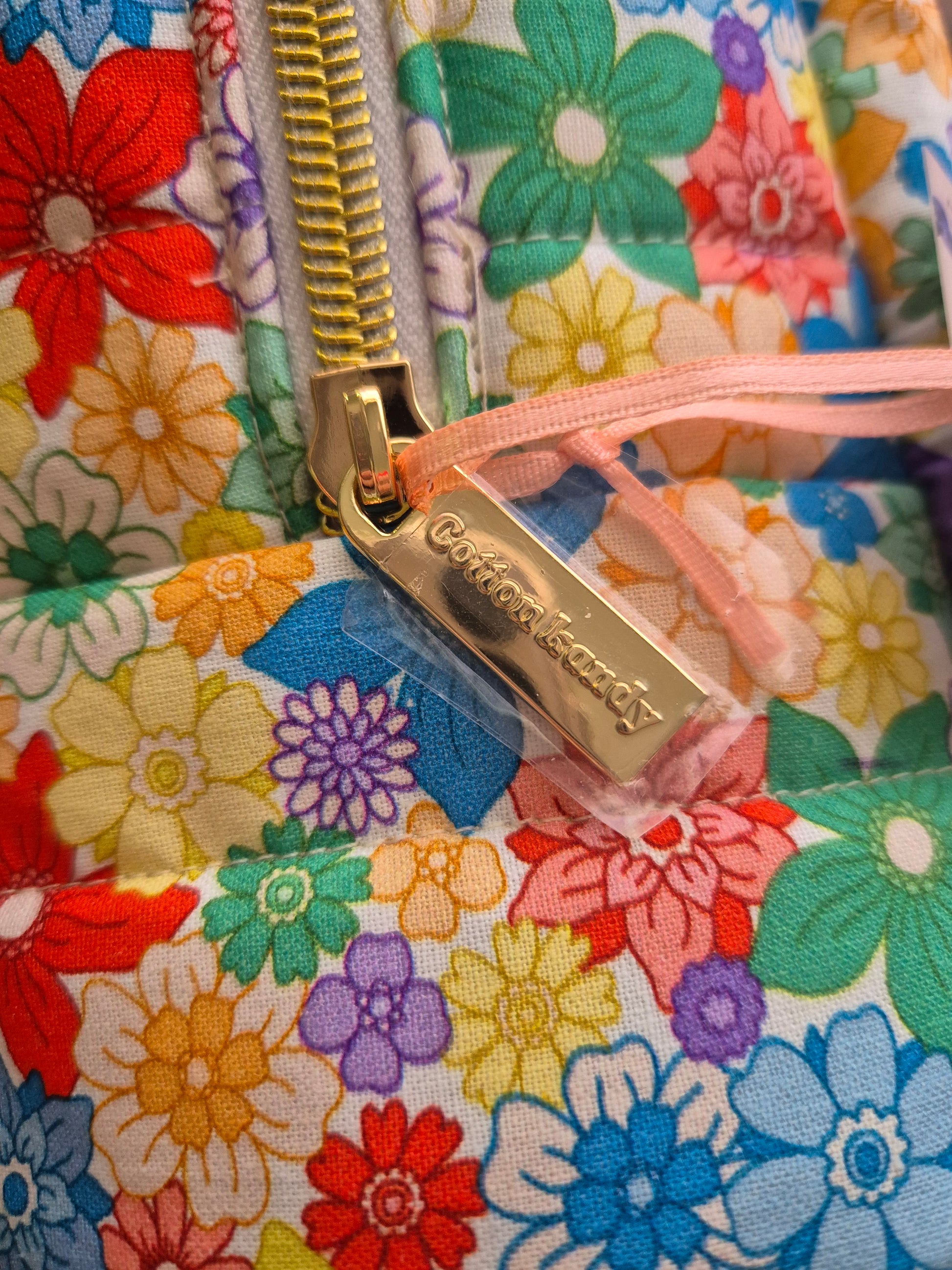 Summer carry all bag - old label