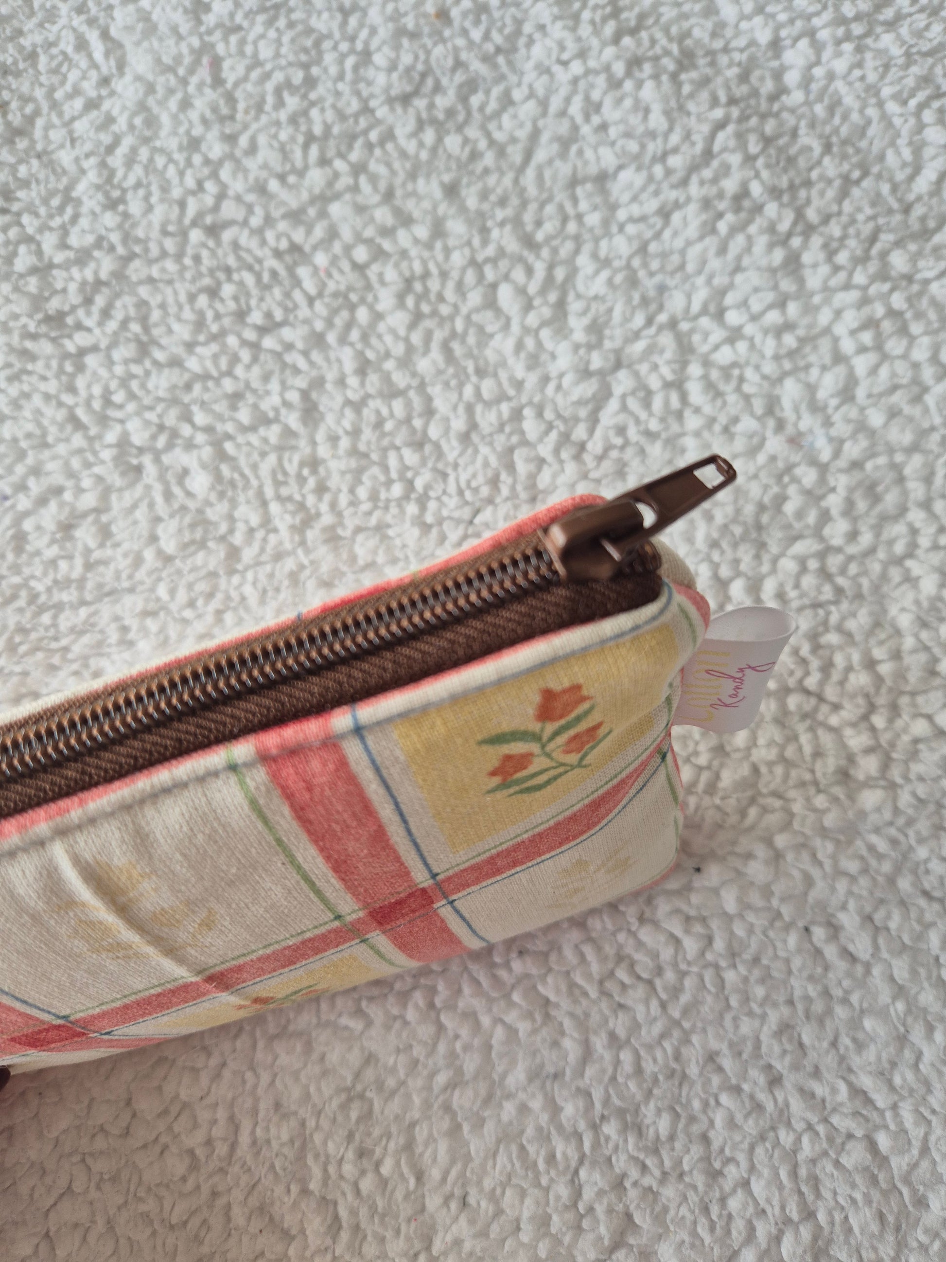 Tulip zipper pocket - old label