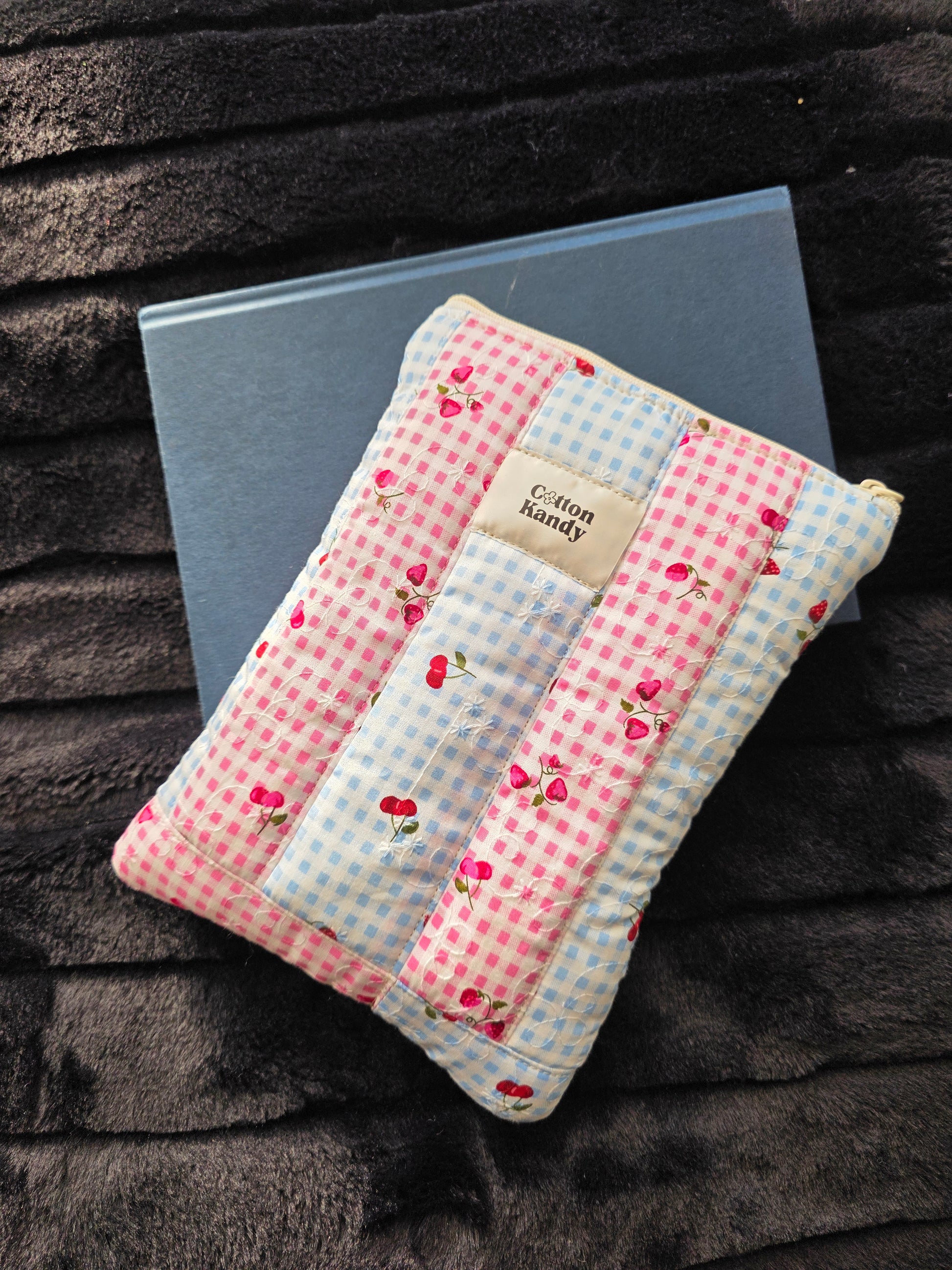 Kindle pouch