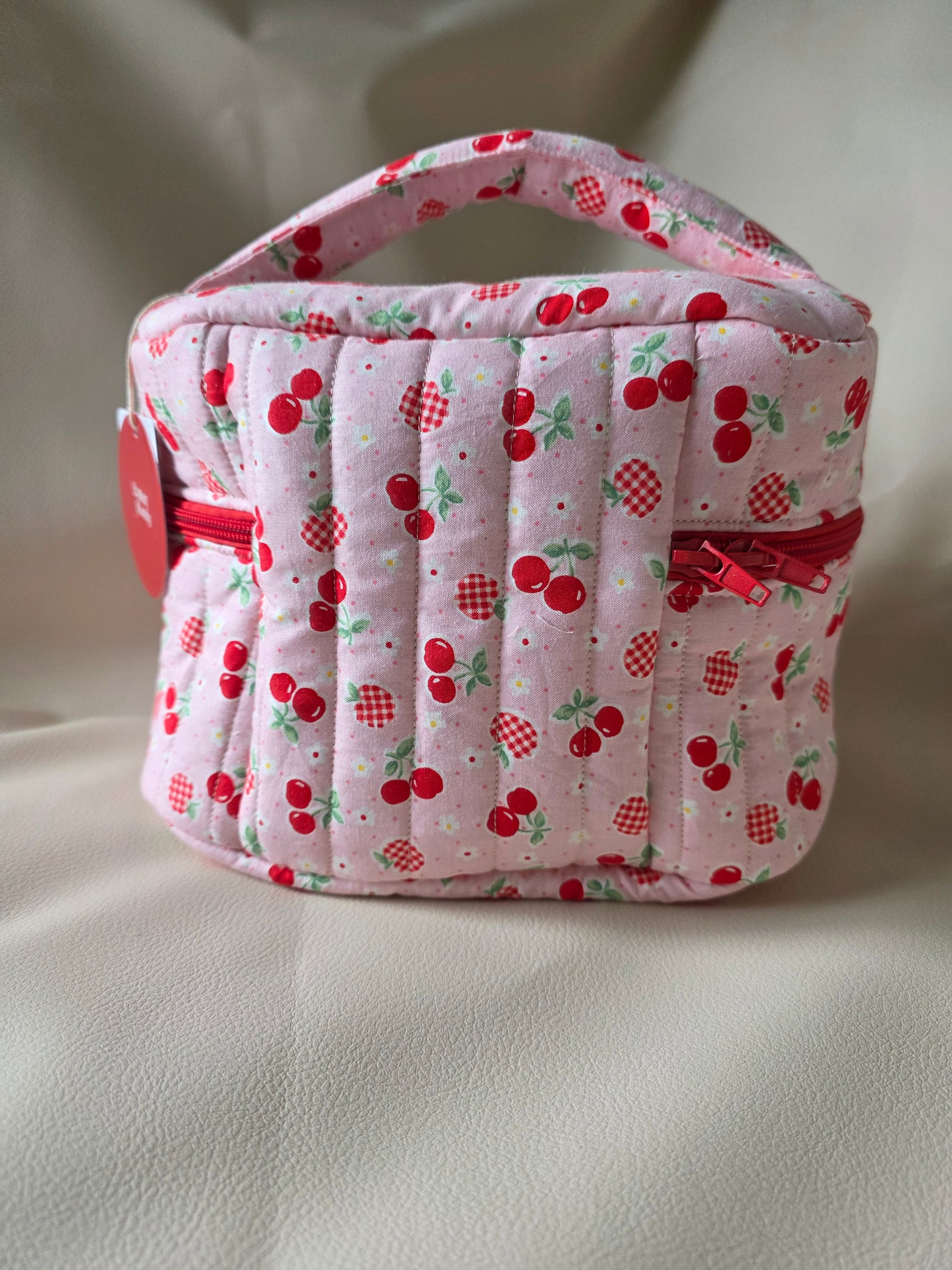 Vanity carry all - Cherry