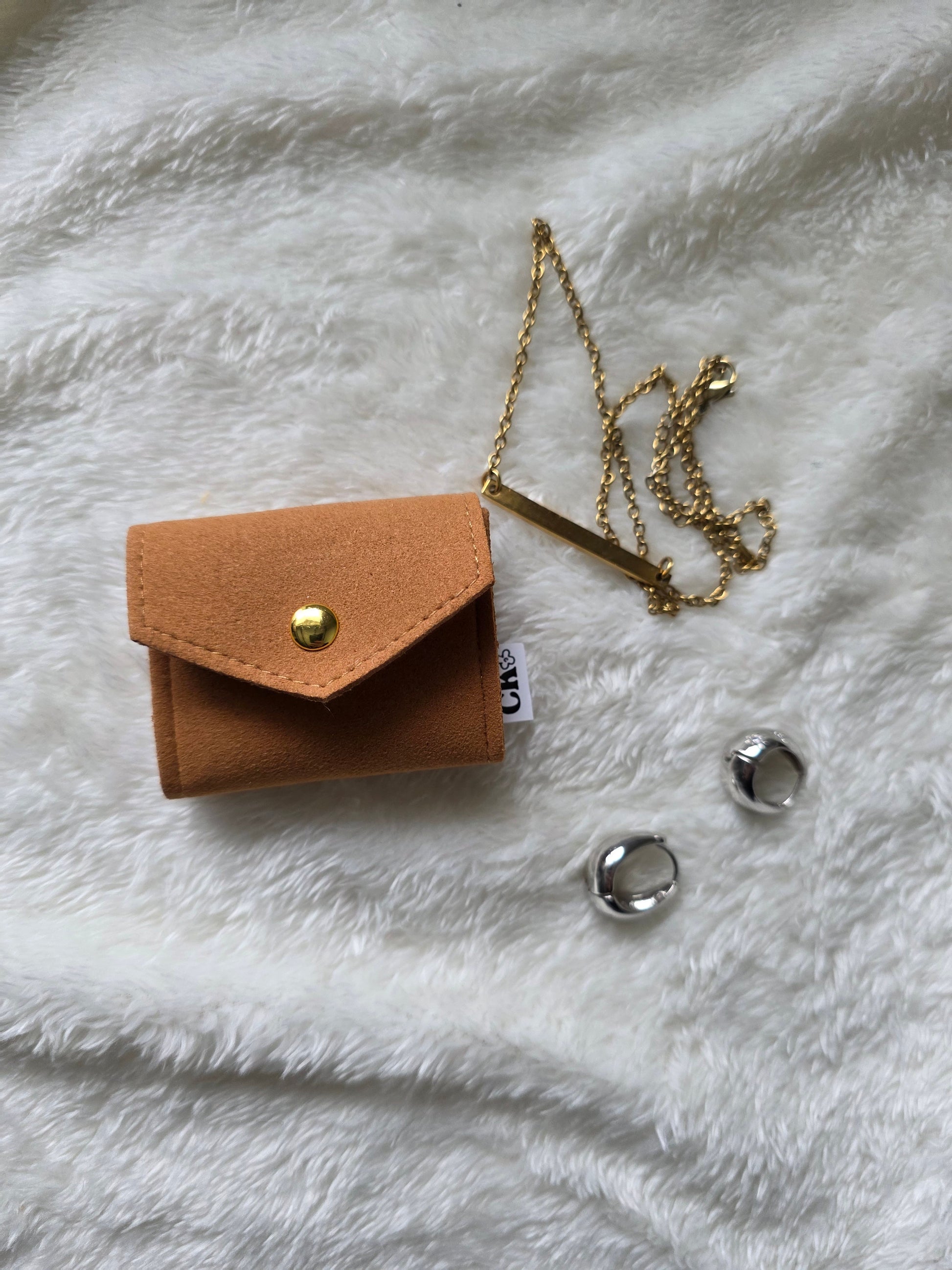 Travel jewellery pouch
