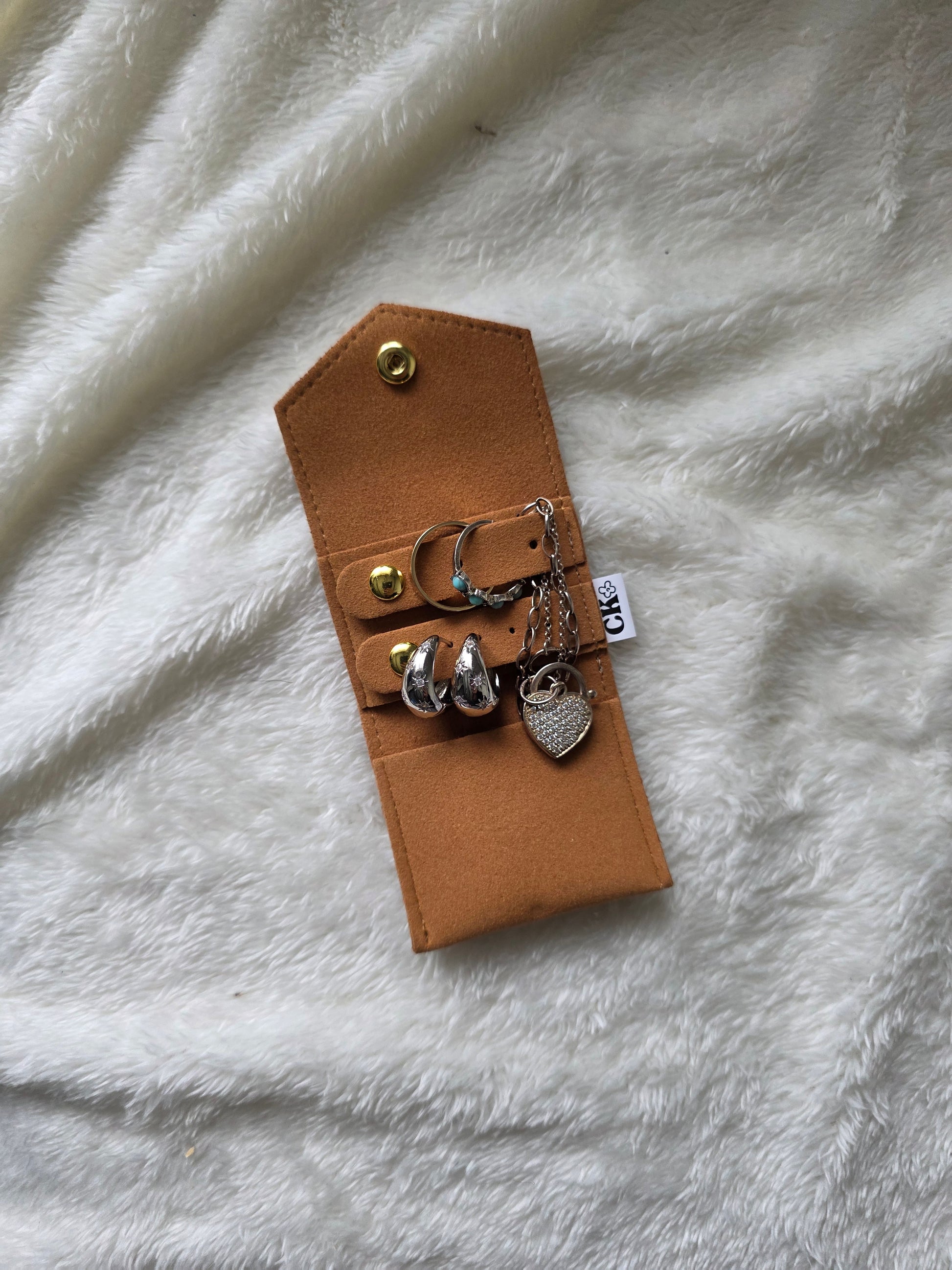 Travel jewellery pouch